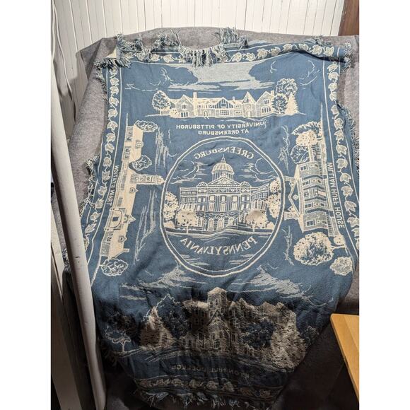 Vintage Greensburg Pennsylvania Blue White Woven Lap Blanket Fringe - Picture 4 of 5
